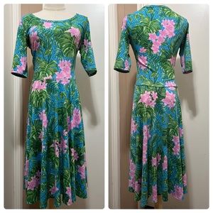 Lularoe M A Line Dress Short Sleeve Stretch Womens Round Neck Tropical Flower.